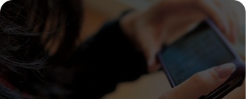 许诺穿越平行世界，以素人身份参加《我们相爱吧》节目，与